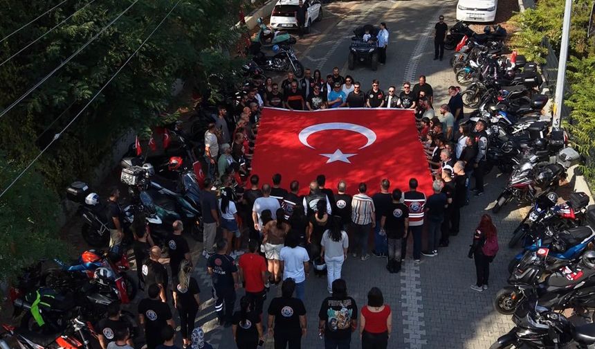 Yalova’da Motosikletlilerden Coşkulu Zafer Korteji