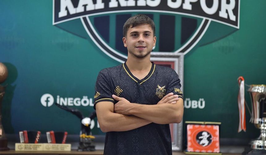Muhammet Eren Kamış Profesyonel İmzayı Attı