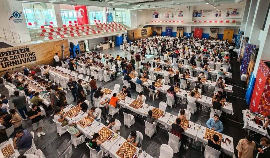 Yalovalı Satranççılar İstanbul’da Ter Döküyor