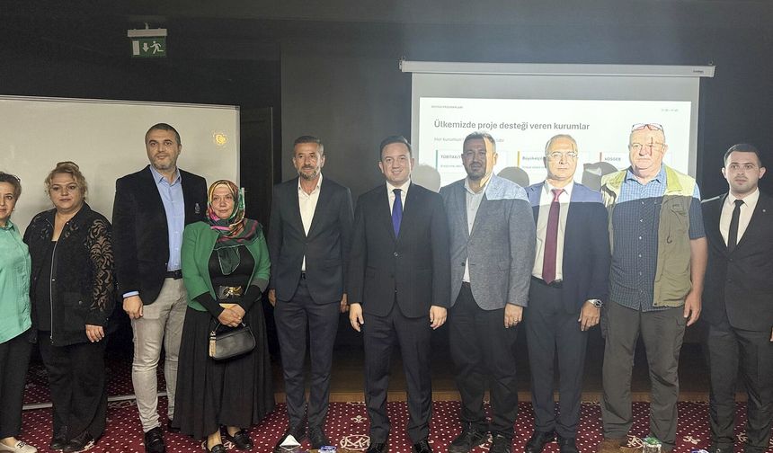 Altınova’da Proje Döngüsü Yönetimi Eğitimi Düzenlendi