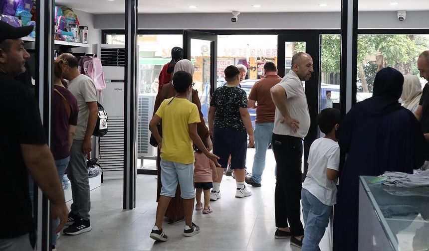 Yalova’da Okul Kıyafeti Alışverişinde Son Gün Yoğunluğu