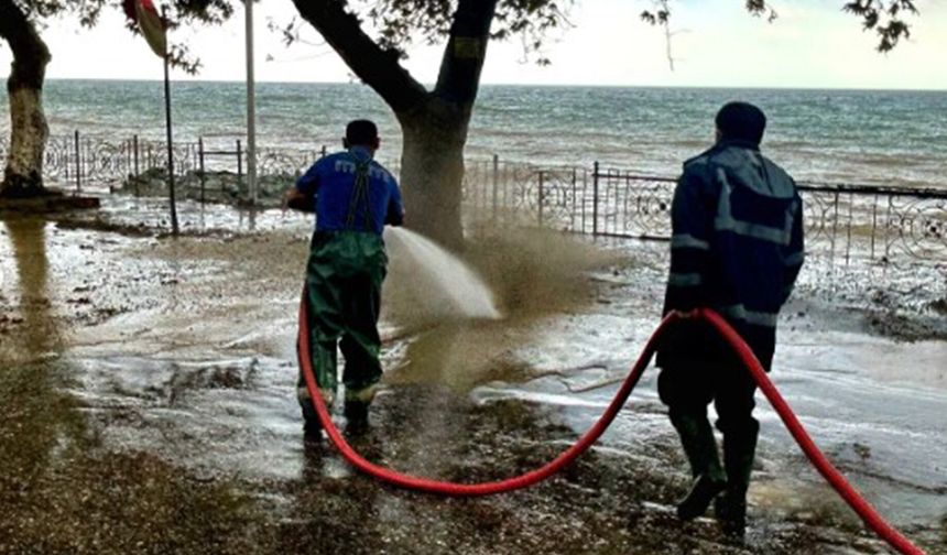 Esenköy’de Yağış Sonrası Ekipler Sahada