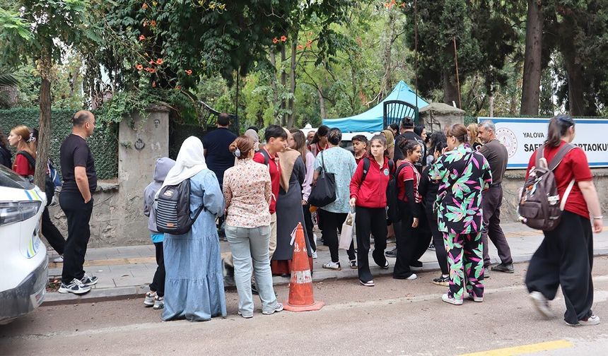 Saffet Çam Ortaokulu’nda Velilerin Tepkisi Büyüyor