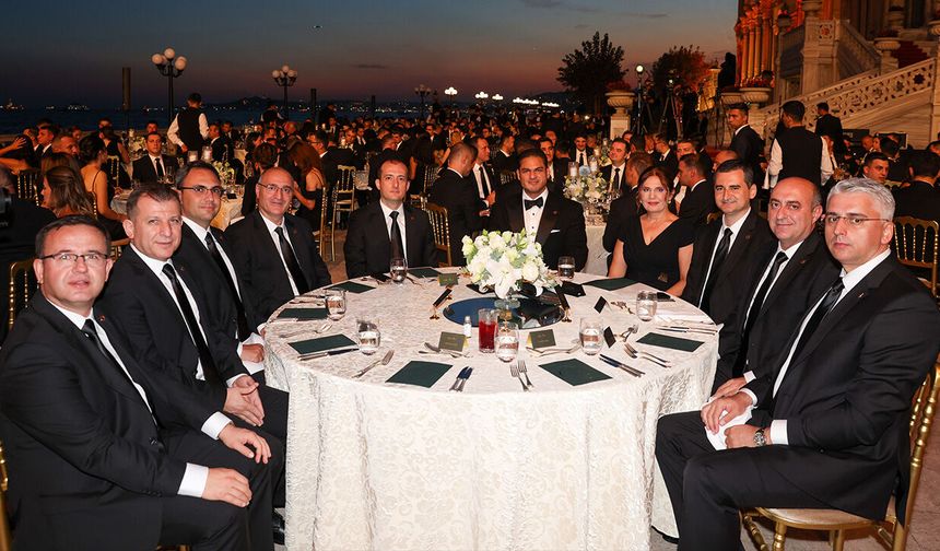 Özdilek, 55. Yılını Çırağan’da Kutladı