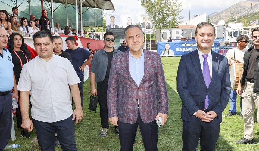 Vali Usta, 674. Tarihi Elmalı Yağlı Güreşlerini Takip Etti