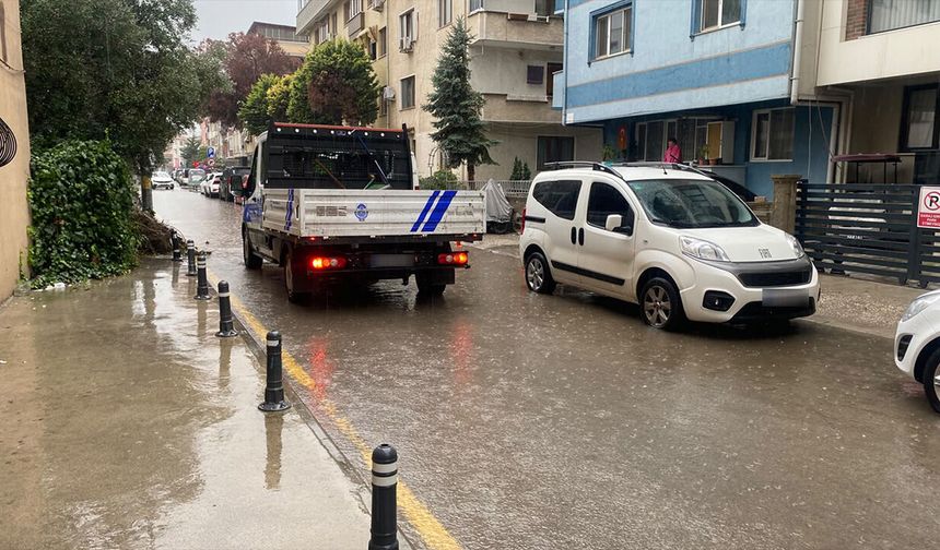 Yalova’da Sağanak Sonrası Yollar Göle Döndü