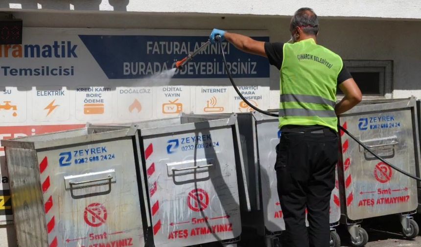 Çınarcık’ta Çöp Konteynerlerine Dezenfeksiyon ve İlaçlama