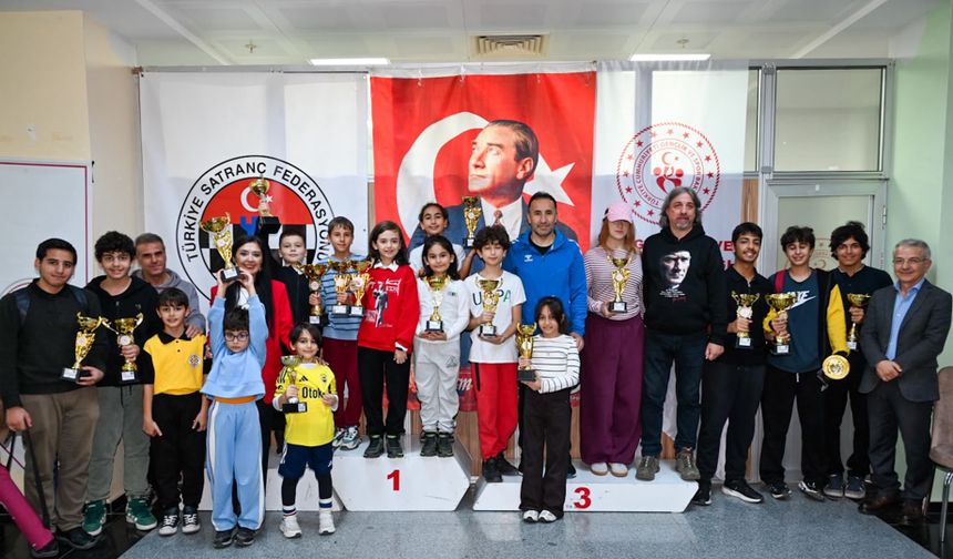 Cumhuriyet Bayramı’na Özel Yıldırım Satranç Turnuvası
