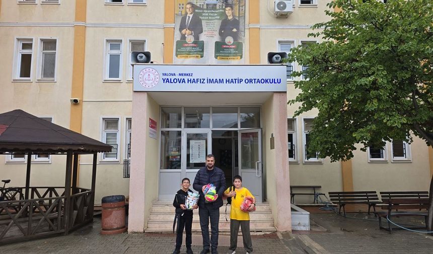 Termal Müftülüğünden Çocuk Ve Gençlere 300 Spor Malzemesi Desteği