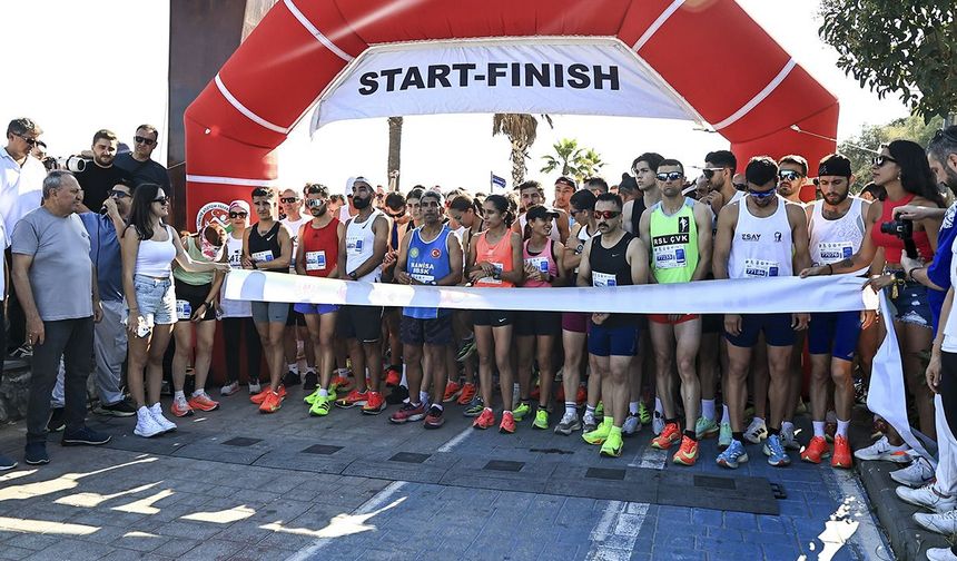 Gözler, Yürüyen Köşk Koşusuna Çevrildi