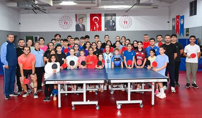 Raketler Cumhuriyet İçin Mücadele Etti