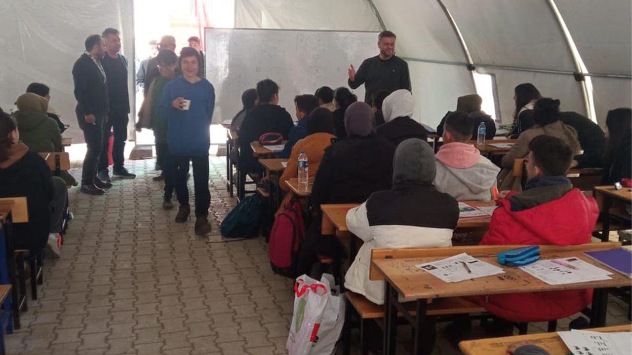 Akmeşe’den depremzede öğrencilere ders (2)