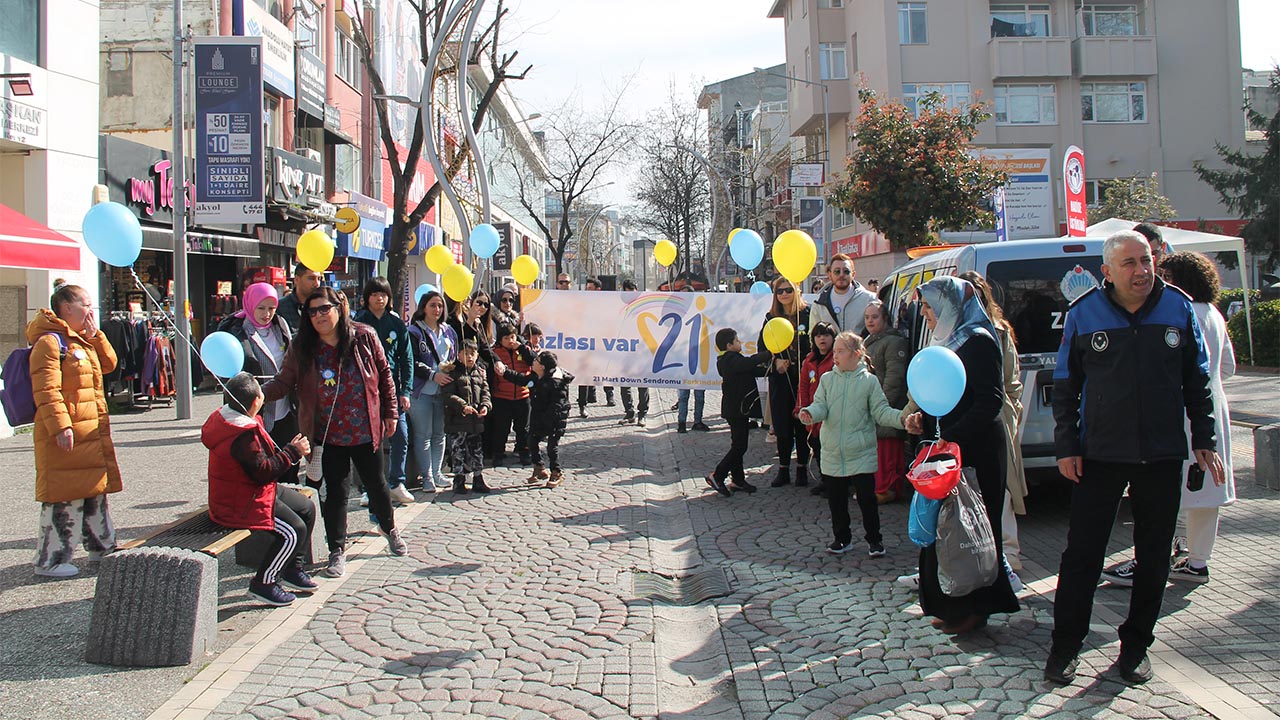 Farkındalık için yürüdüler (1)