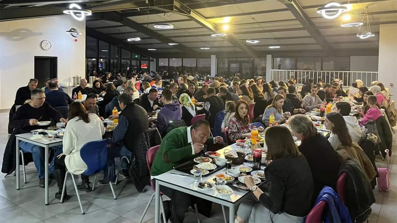 Özel Yalova Birey Okulları ailesi iftarda buluştu (3)