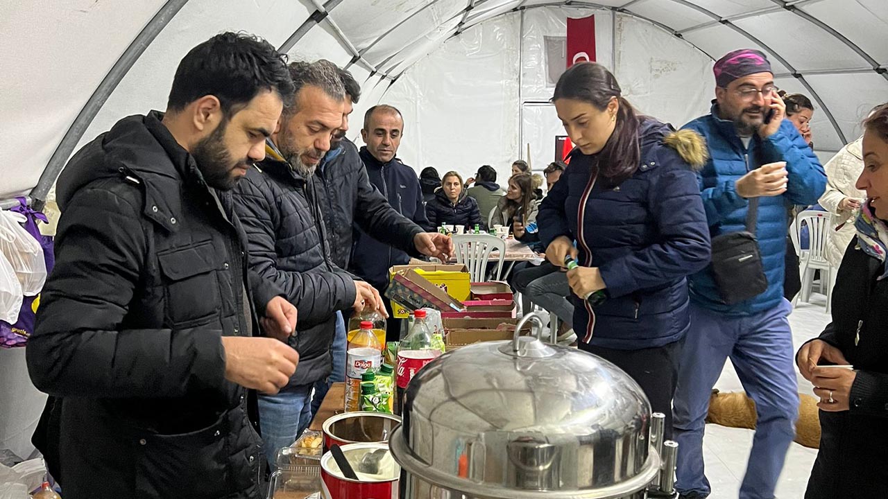 Sağlık-Sen sağlık çalışanlarının yanında (3)