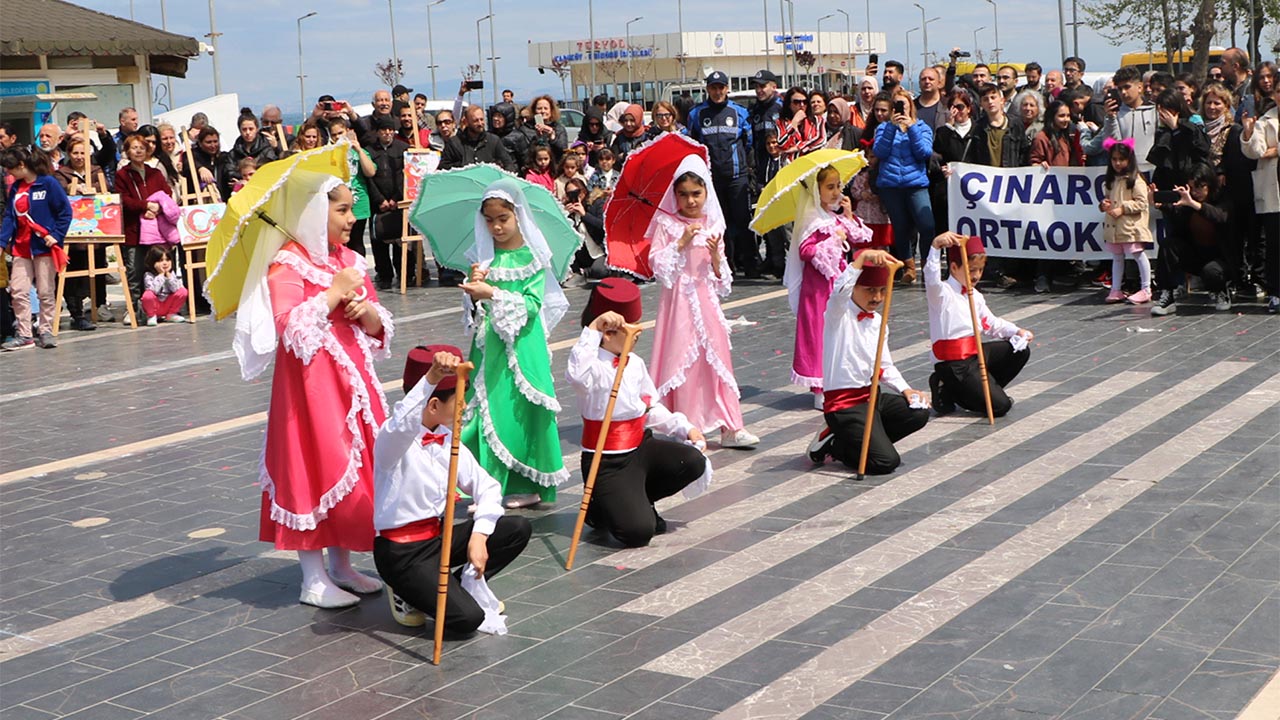 Çınarcık’ta 23 Nisan Coşkuyla Kutlandı (12)
