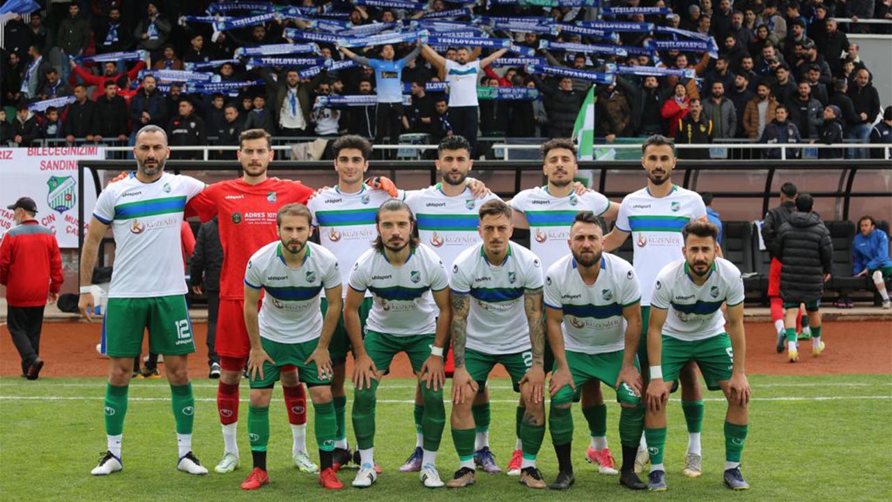 Şampiyon Yeşilovaspor (2)