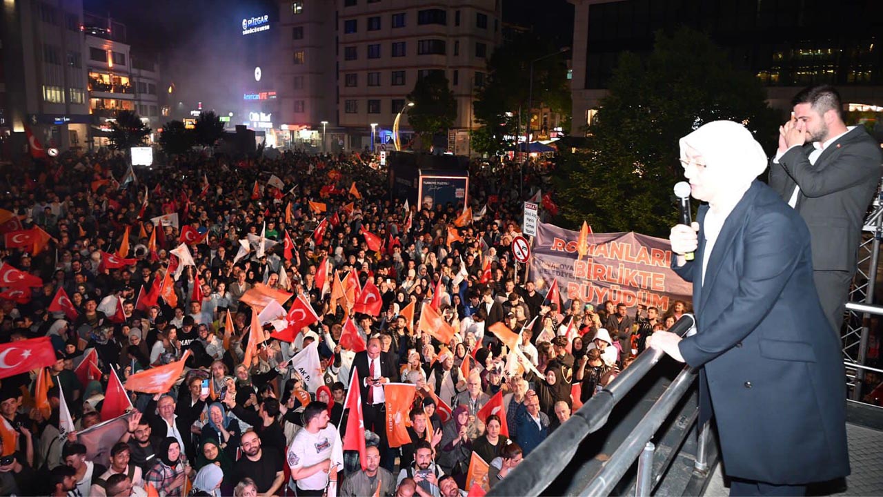 AK Parti’li vekillerden seçim sonrası kutlaması (4)
