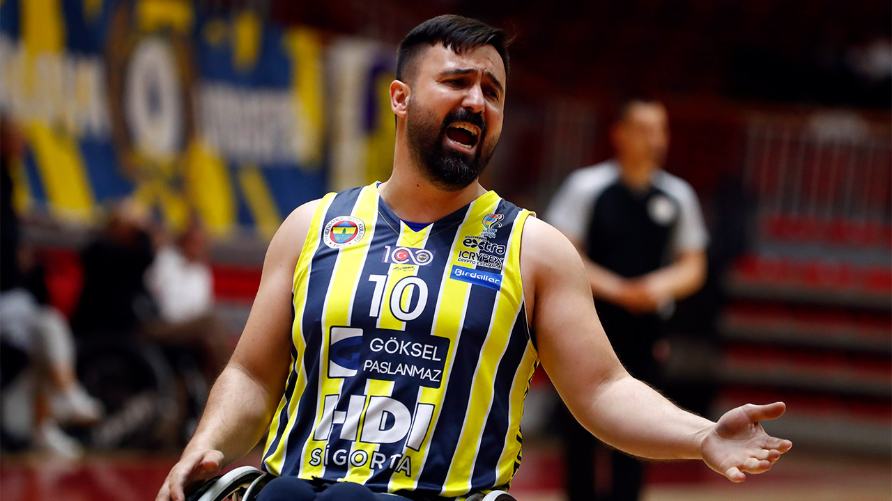 AR “Memleketimde Fenerbahçe ile üst üste ikinci kez şampiyon oluyorum” (2)