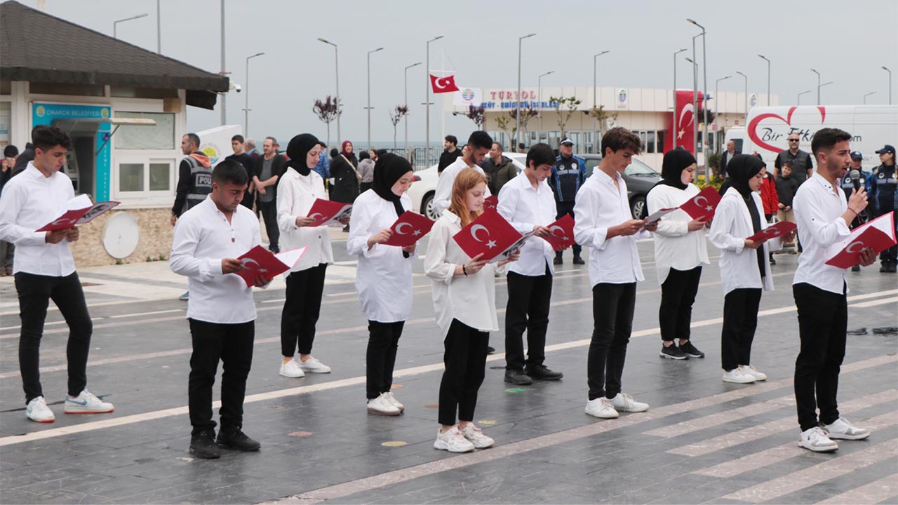 Çınarcık’ta 19 Mayıs Atatürk’ü Anma Gençlik Ve Spor Bayramı Coşkusu (6)