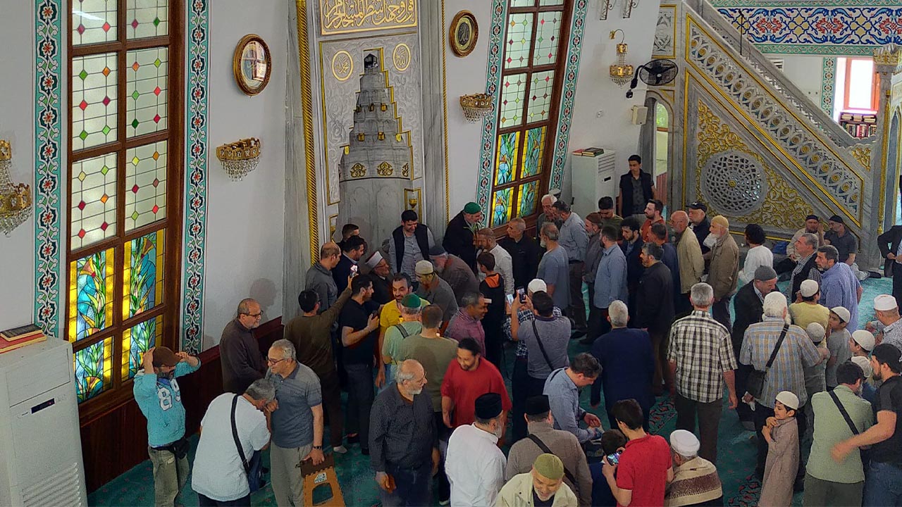 Kudüs Müftüsü, Yalova Merkez Camii’nde cemaatle buluştu (3)