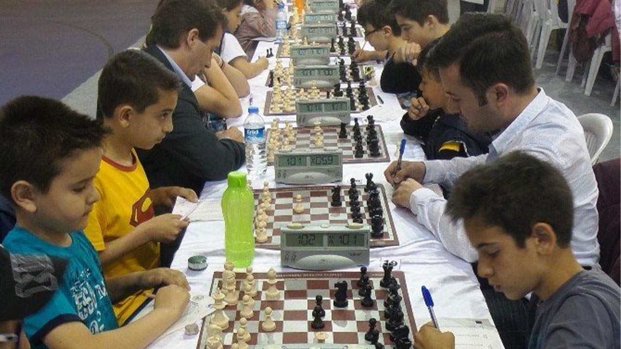 Satranççılar Hamlelerini 19 Mayıs İçin Yapacak (3)
