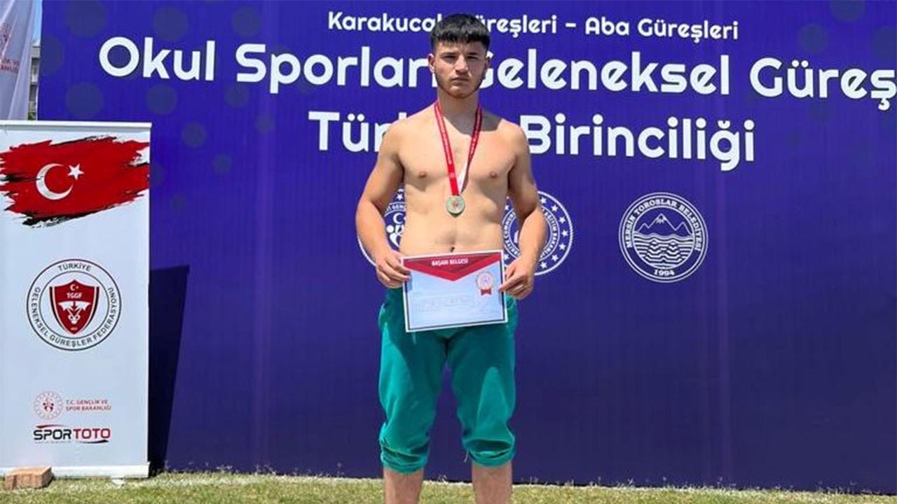 ALTINOVA SPORCULAR KÜRSÜLERİ İŞGAL ETTİ3