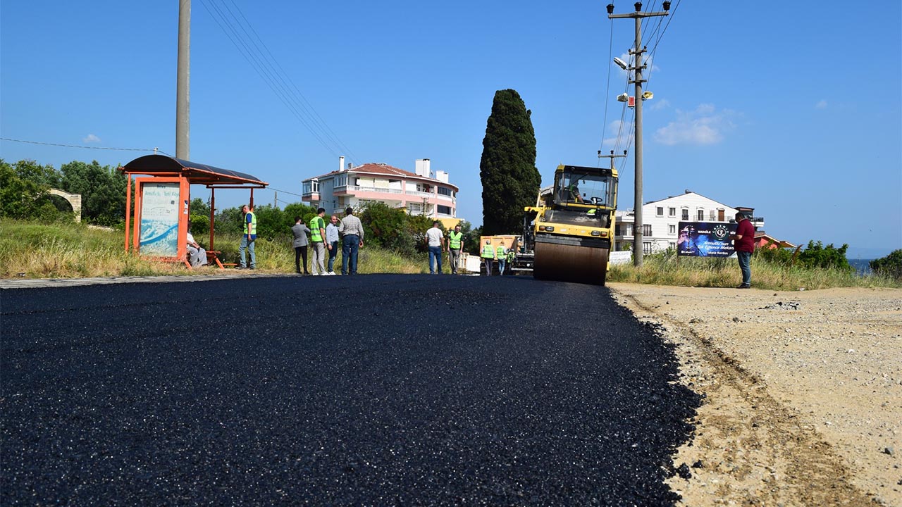 ARMUTLU’DA ASFALT SEZONU BAŞLADI  (1)