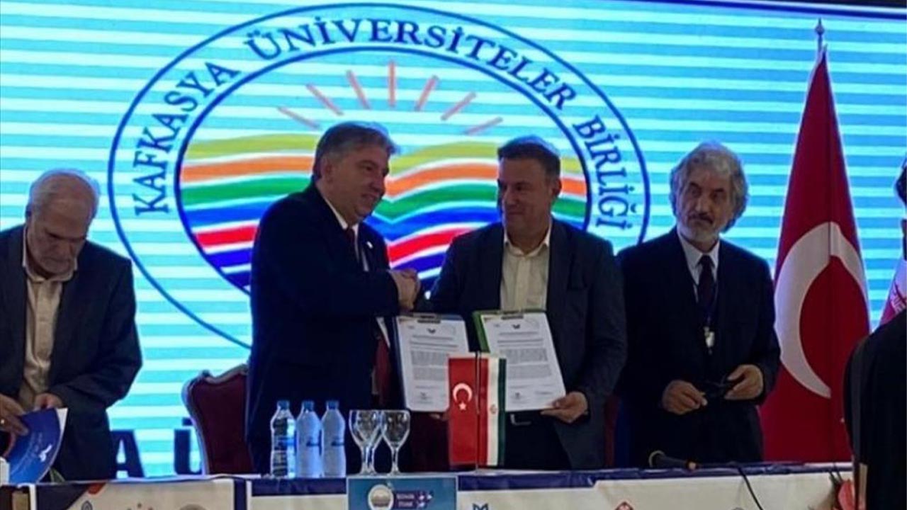 Yalova Üniversitesi İran'da