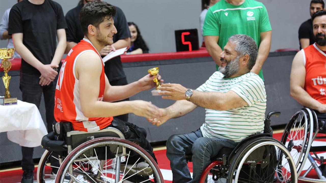 Türkiye, ABD’yi finalde yenerek şampiyon oldu (5)