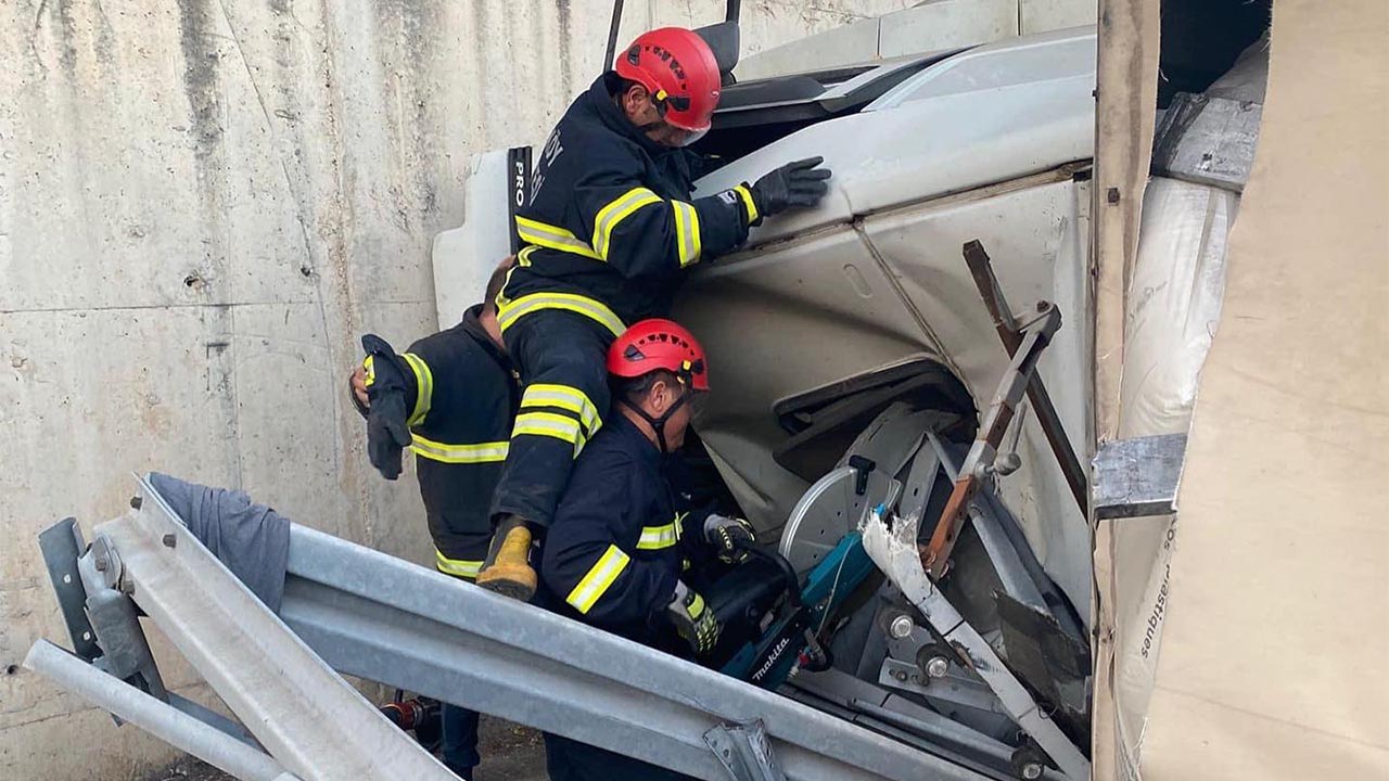 Laledere Mevkiinde ölümlü kaza (4)