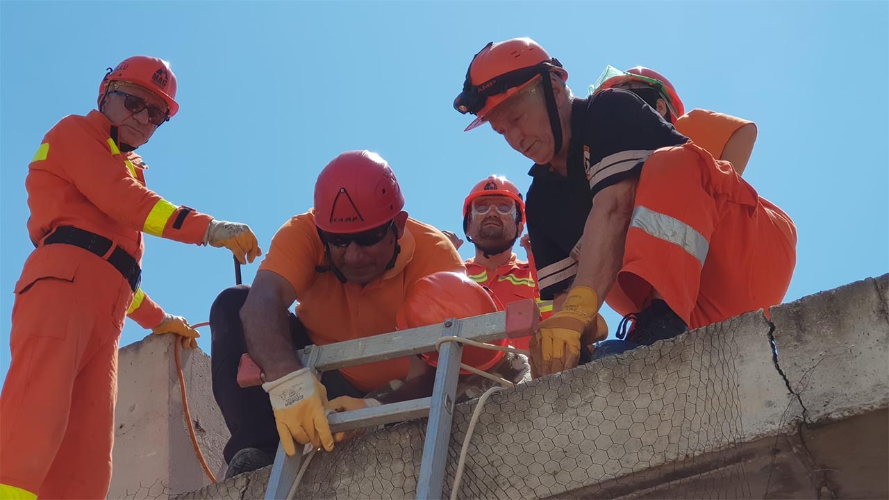 Yalova'da gönüllülerden arama kurtarma tatbikatı4