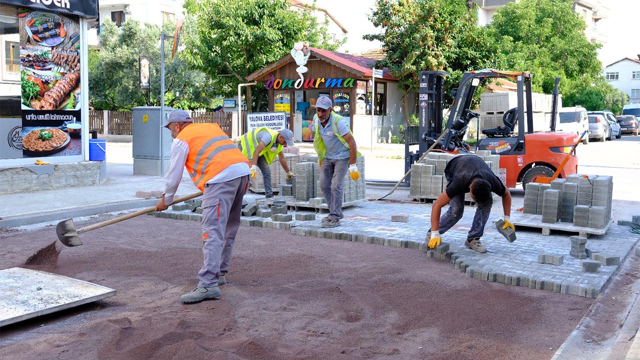 Mercan Sokak’ta parke yol çalışması başladı (1)