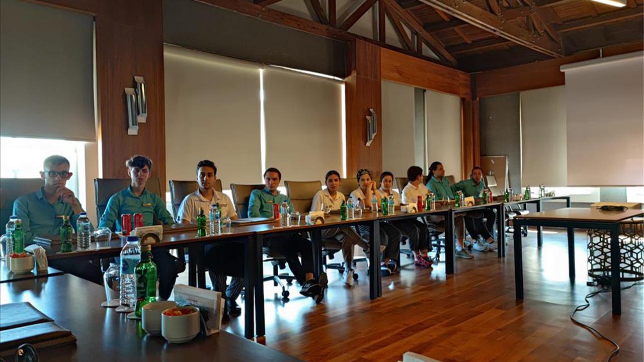 Yalova Üniversitesi Öğrencileri Mesleki Staja Başladı (1)