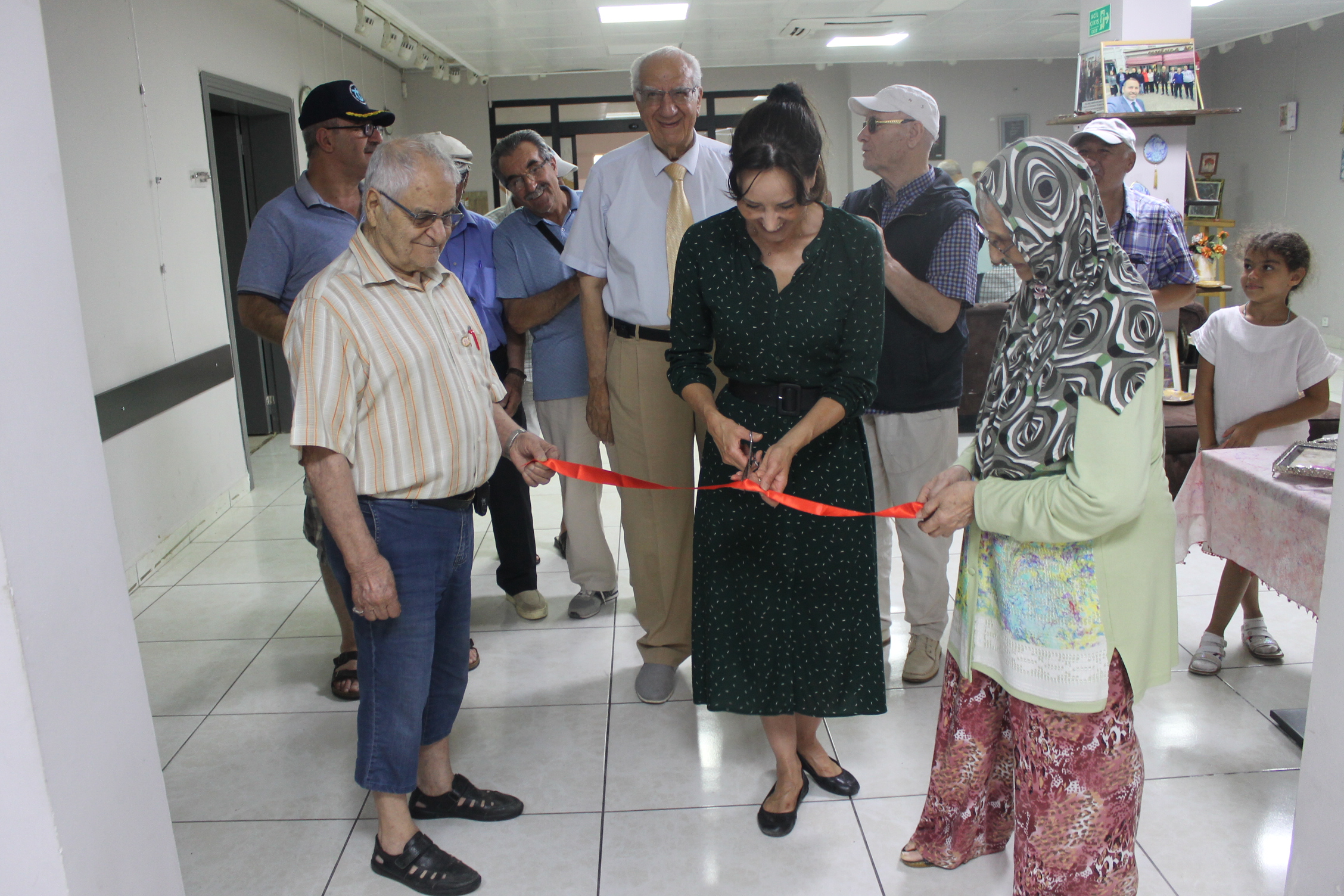‘Yaşlanmamak için sanatla uğraşalım’  (2)