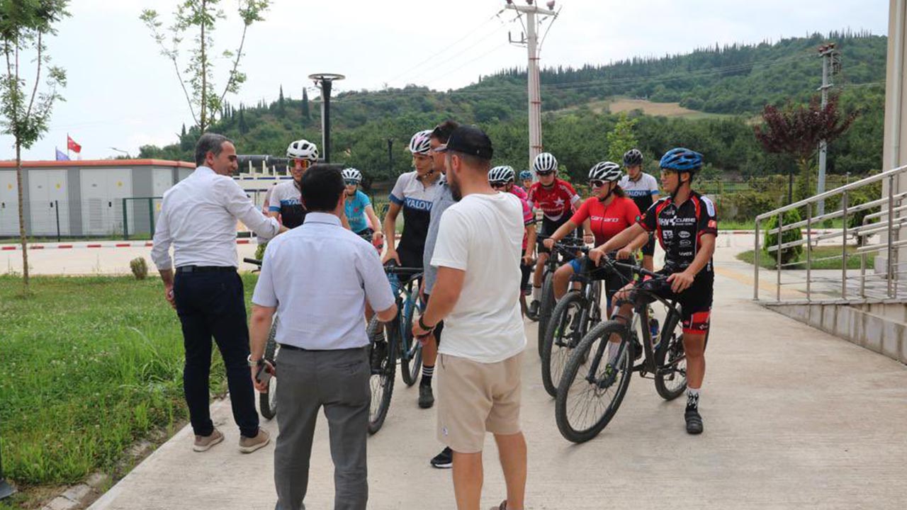 Yalovalı Bisikletçiler Bolu’da Pedal Çevirecek (3)