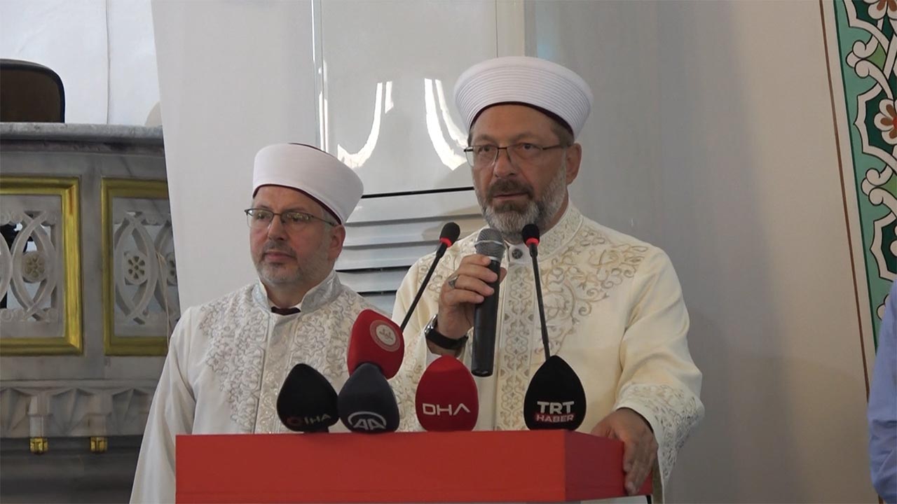 Diyanet İşleri Başkanı Erbaş, Yalova'da hafızlık icazet törenine katıldı (5)