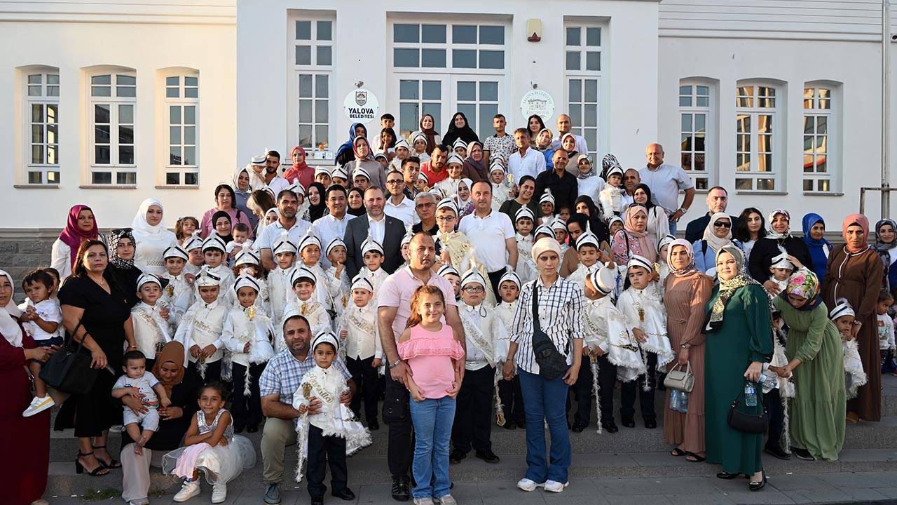 ERKEKLİĞE İLK ADIMI ATAN 71 ÇOCUK GÖNÜLLERİNCE EĞLENDİ (4)