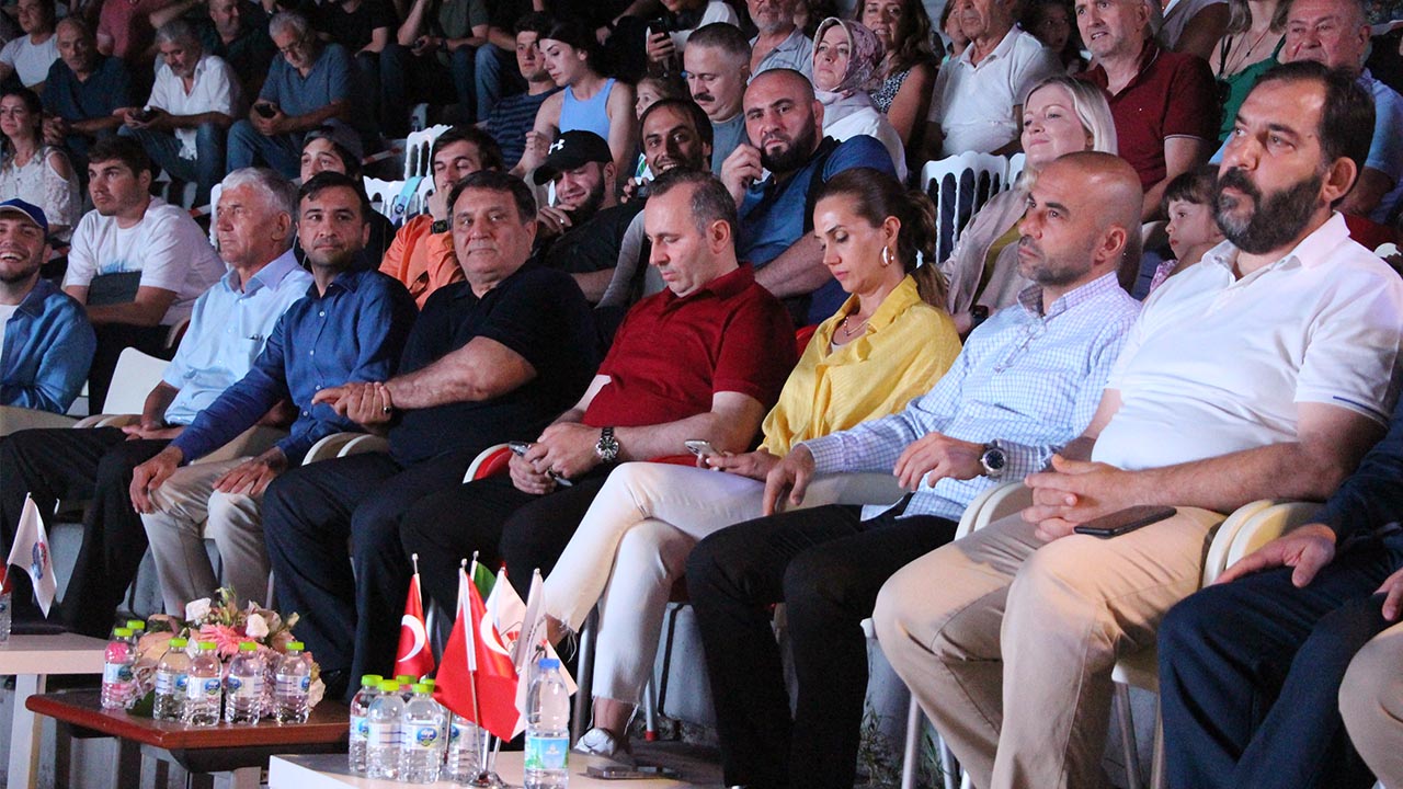 Yalova’da Kafkas Rüzgarı esti6