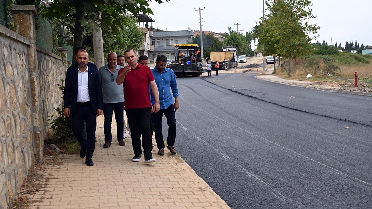 “RADAR CADDE’MİZDE SICAK ASFALTLAMA ÇALIŞMALARIMIZ SÜRÜYOR” (4)