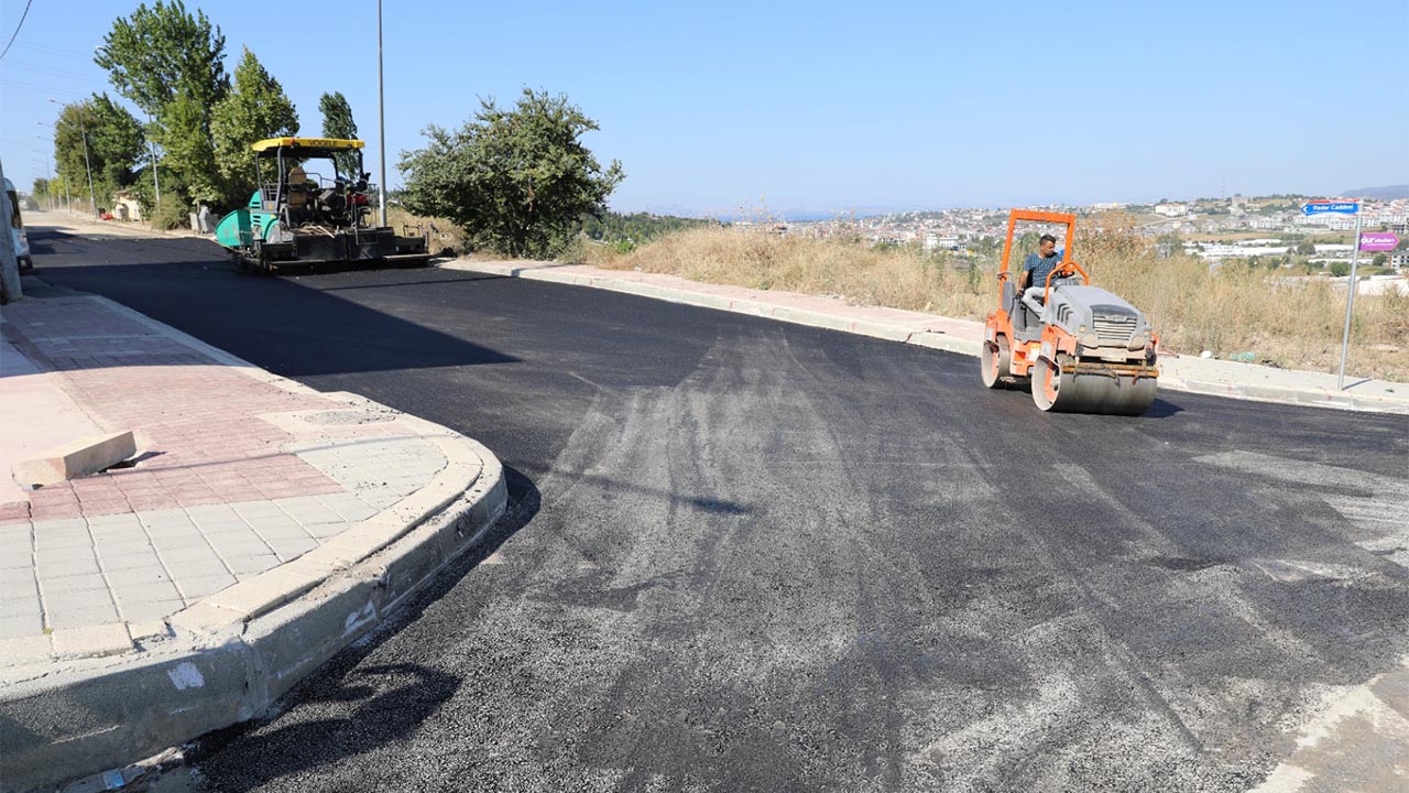 Radar Caddesi’nde asfaltlama başladı (2)