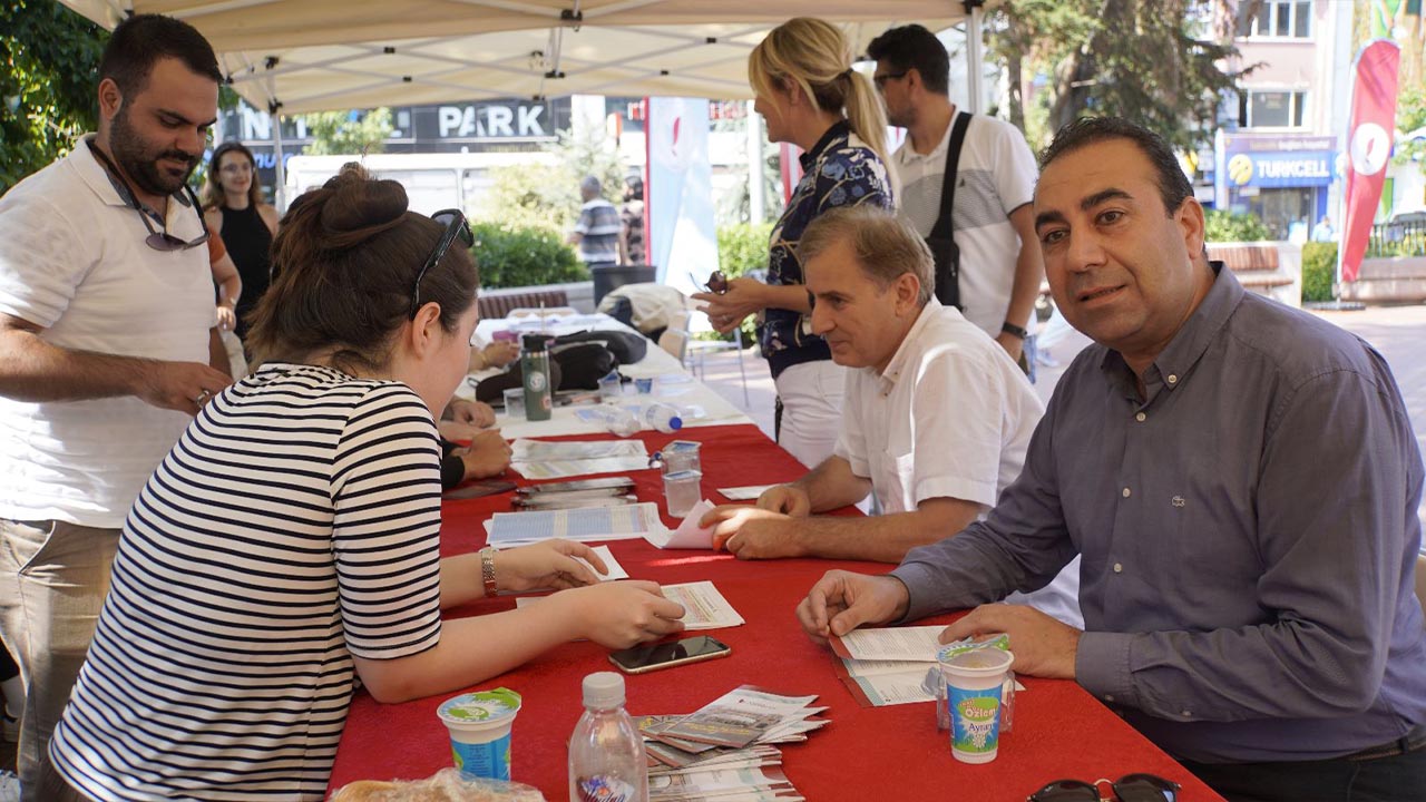 Yalova Üniversitesi, adayları tanıtım günleri ile bilgilendiriyor (4)