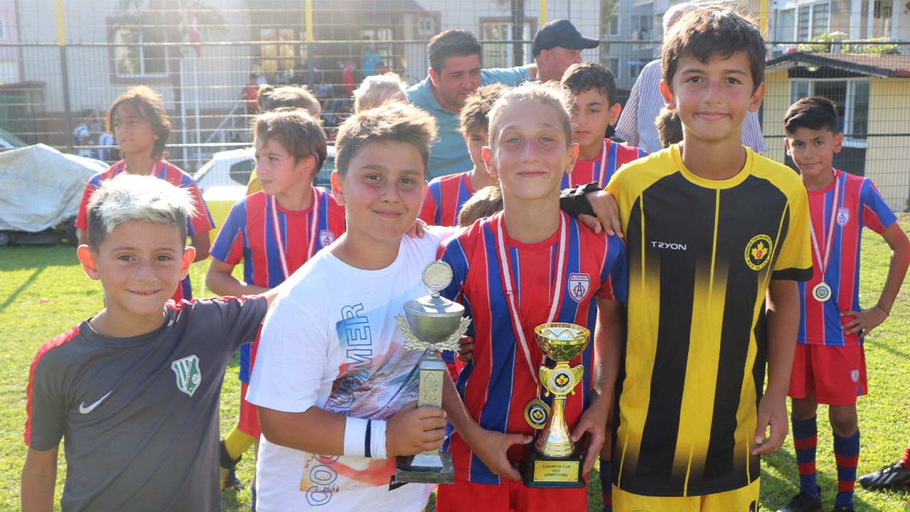 Yalova Yıldızlar Çınarcık Cup Şampiyonu (1)