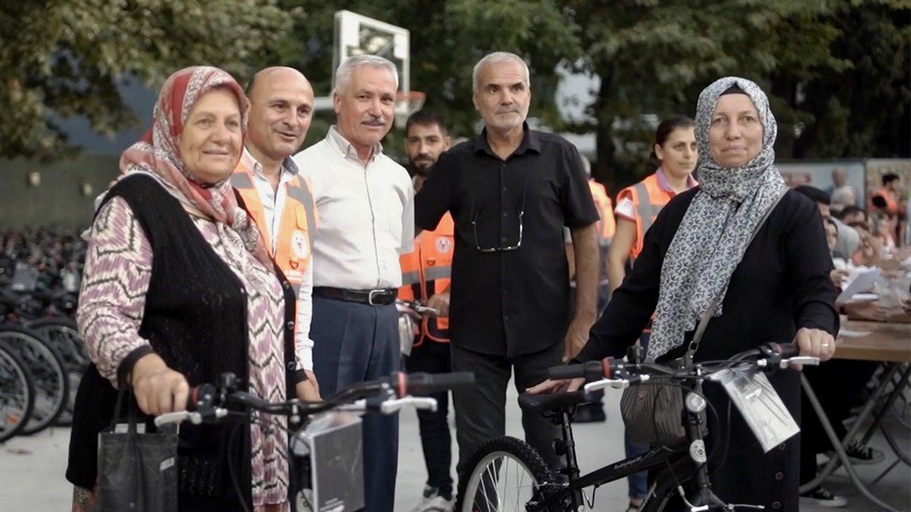 Altınova’da “Her eve bir bisiklet Projesi” dağıtımları devam ediyor4
