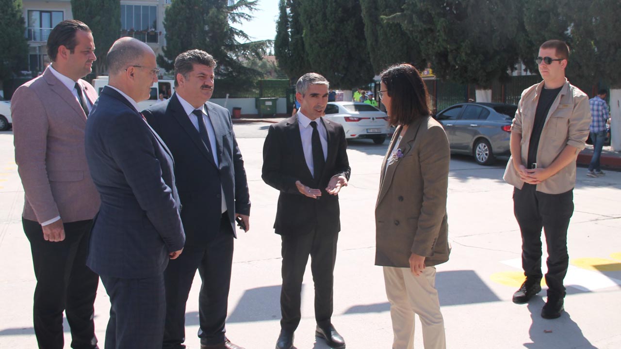 Vali Kaya, servis araçlarını denetledi2