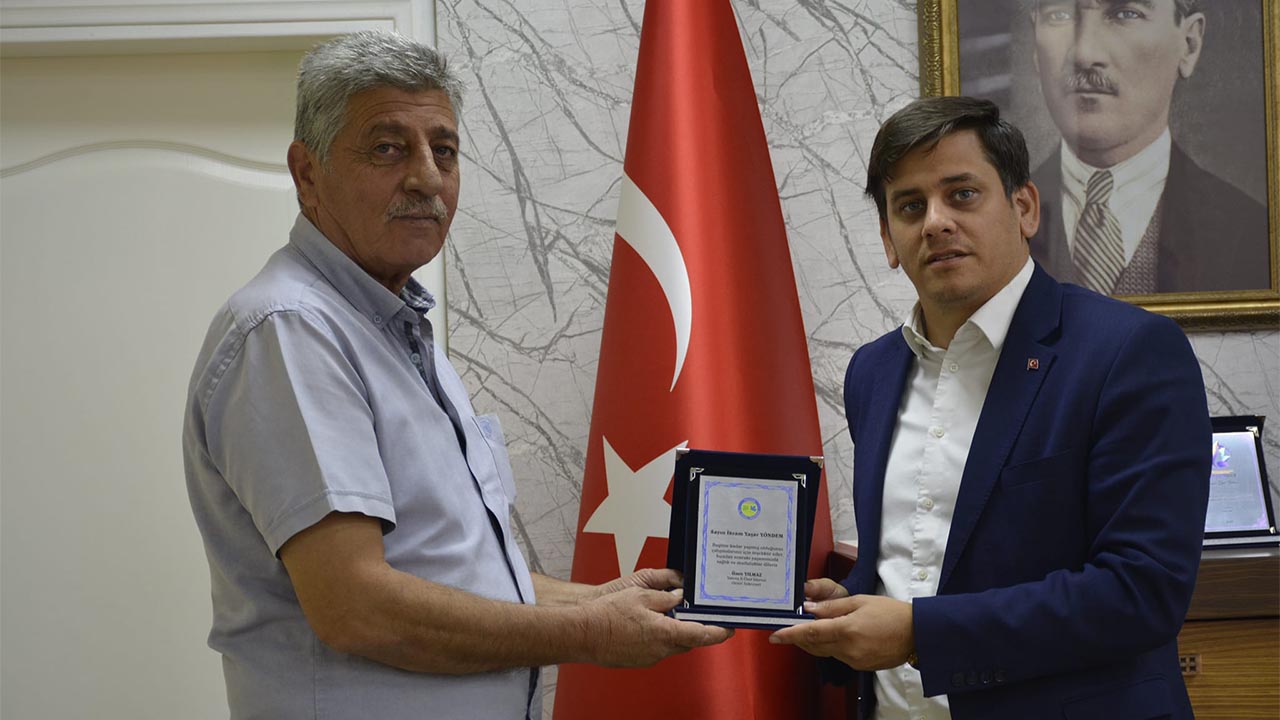 İl Özel İdaresinden Çalışanlarına Plaket2