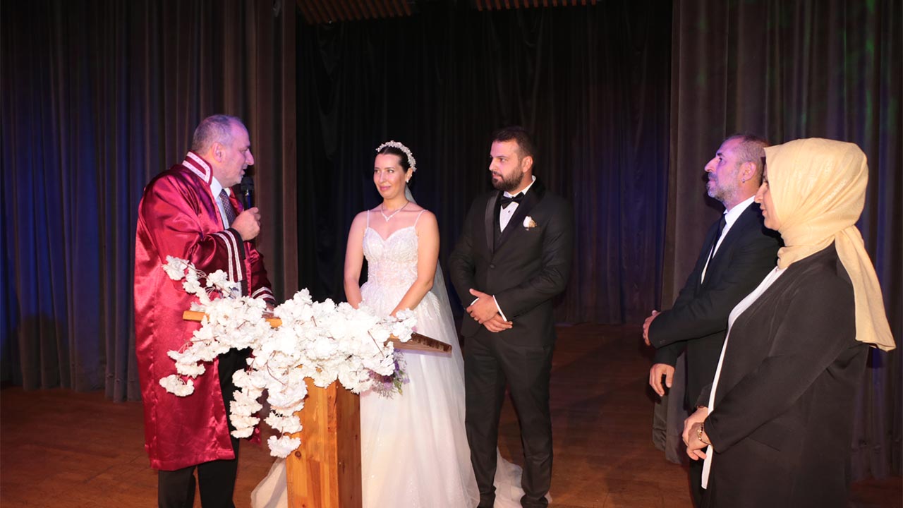 yalova- cınarcık- nikah- toren- evlilik- baskan- numan- soyer (1)