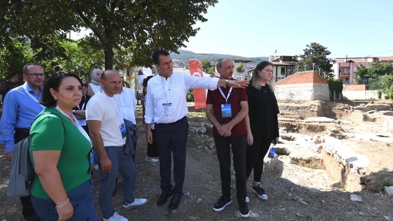 Yalova-Tarih-Kent-Bulusma-Osmangazi-Metin Oral2