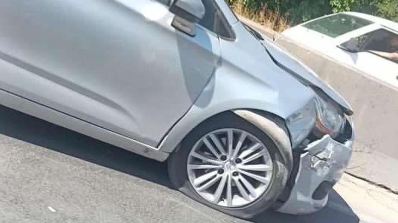Yalova - Çiftlikköy Yolu üzerinde maddi hasarlı trafik kazası (6)