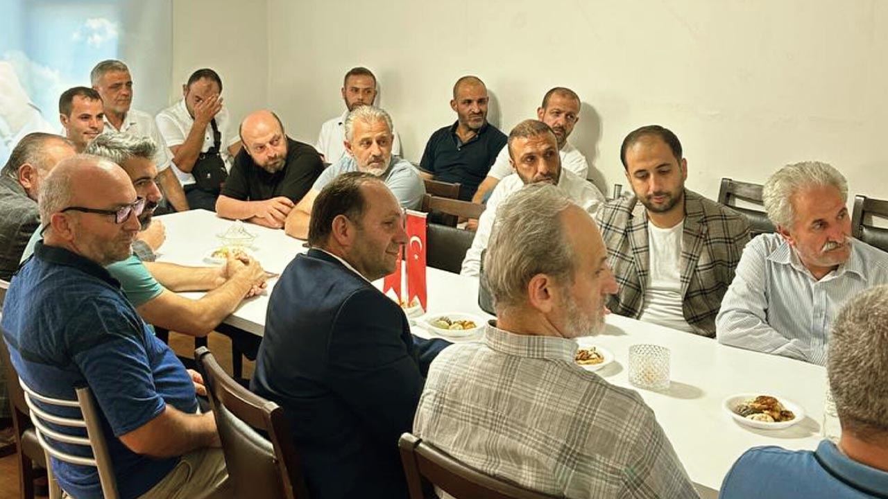 Yeniden Refah Partisi Genel Başkan Yardımcısı Gül, Yalova Teşkilatını ziyaret etti.3